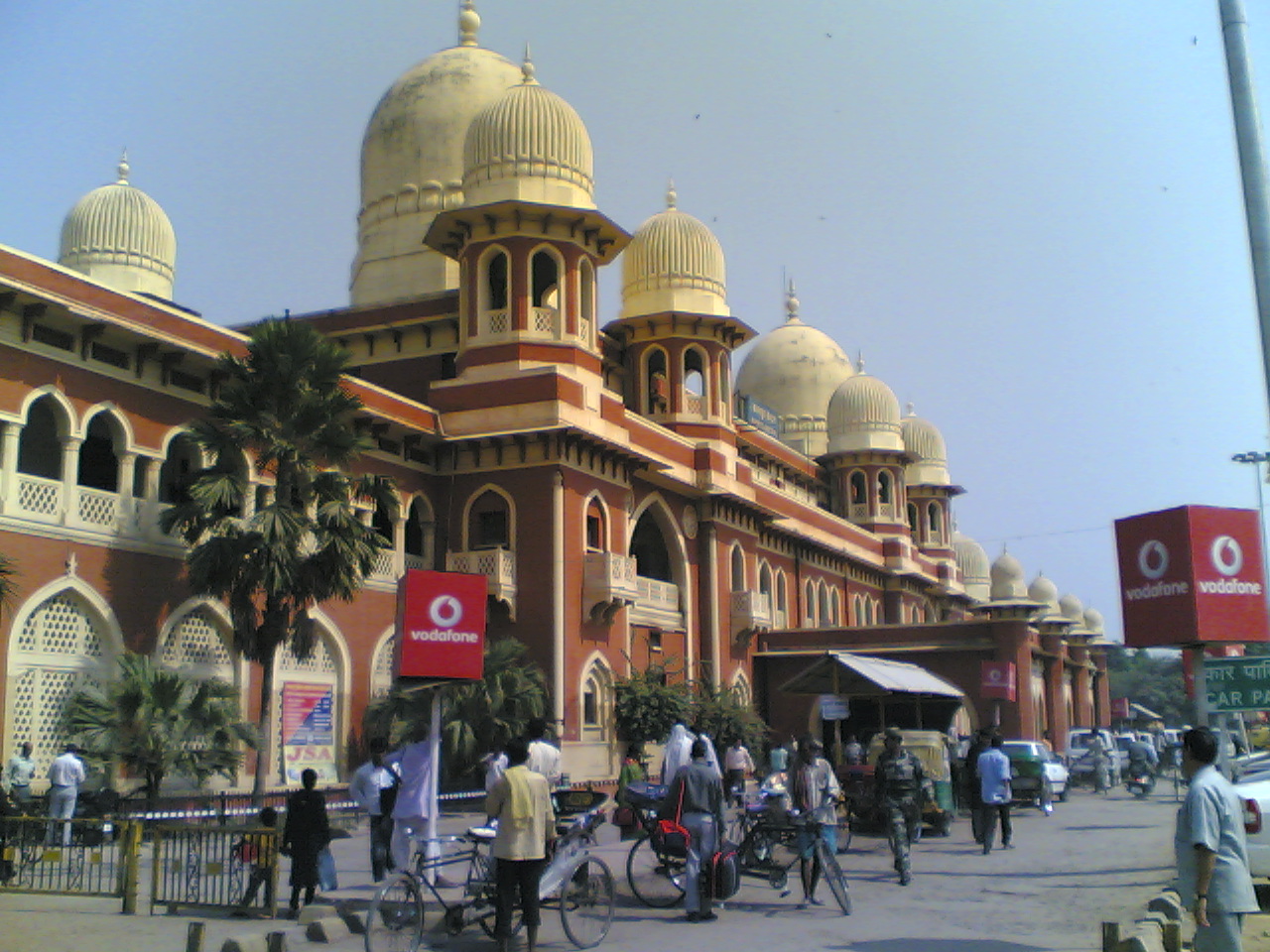 Kanpur central railways station Book cab